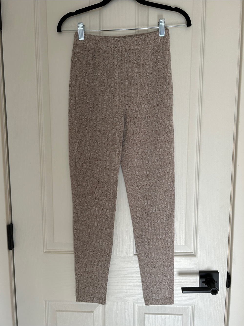 2 pairs Cozy Knit High-Waist Leggings in Taupe & High-Waist stretch flare pants